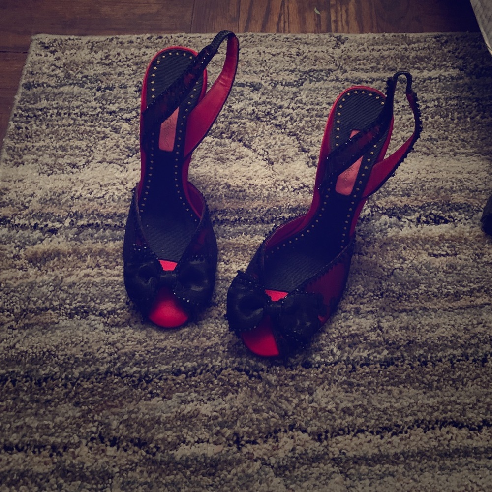 Betsey Johnson fancy red bow shoes